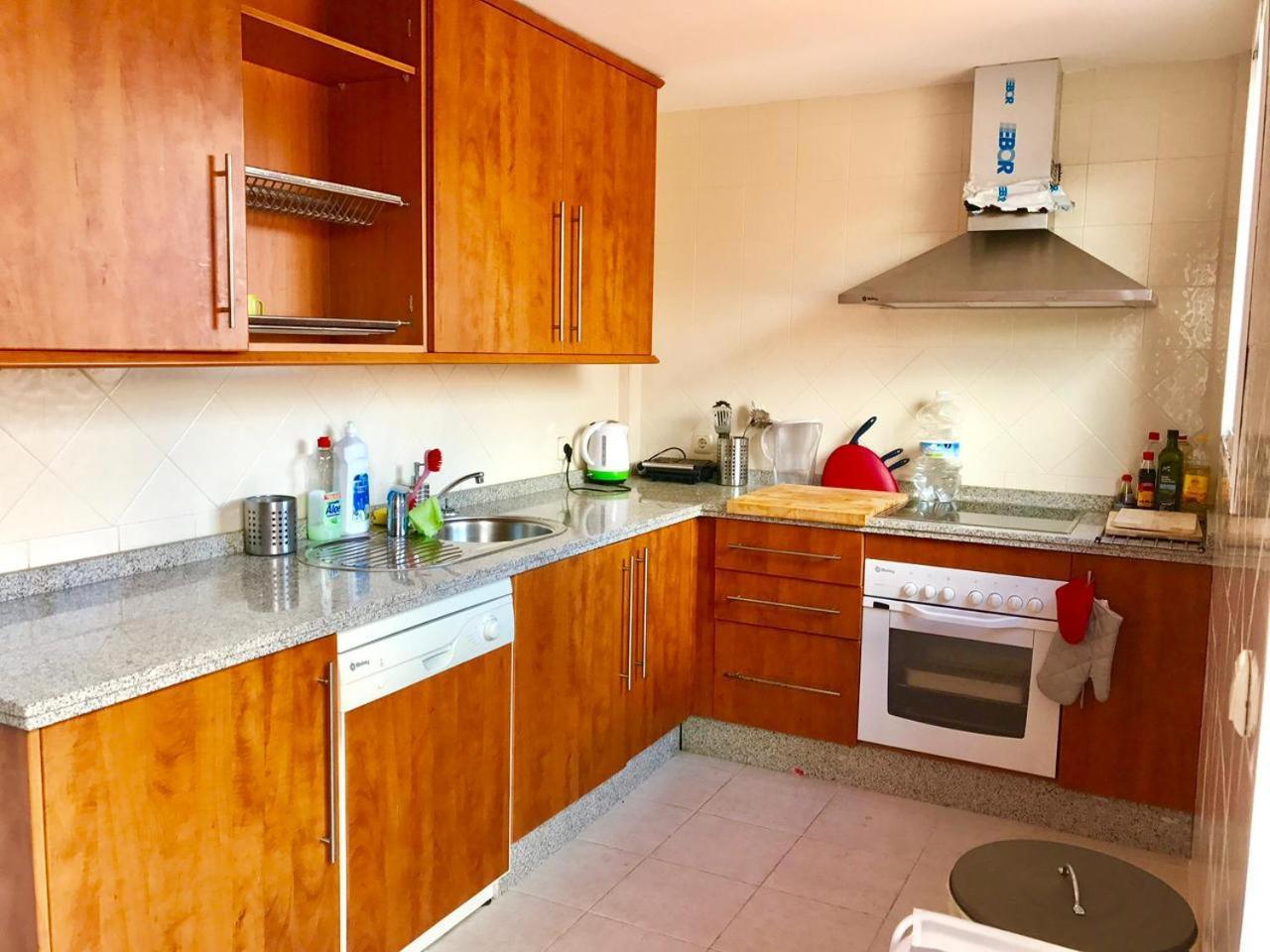 Elegant Penthouse - Panoramic Sea Views *