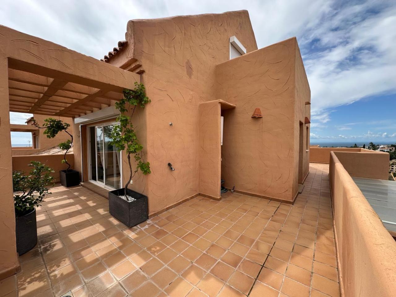 Elegant Penthouse - Panoramic Sea Views Apartment *