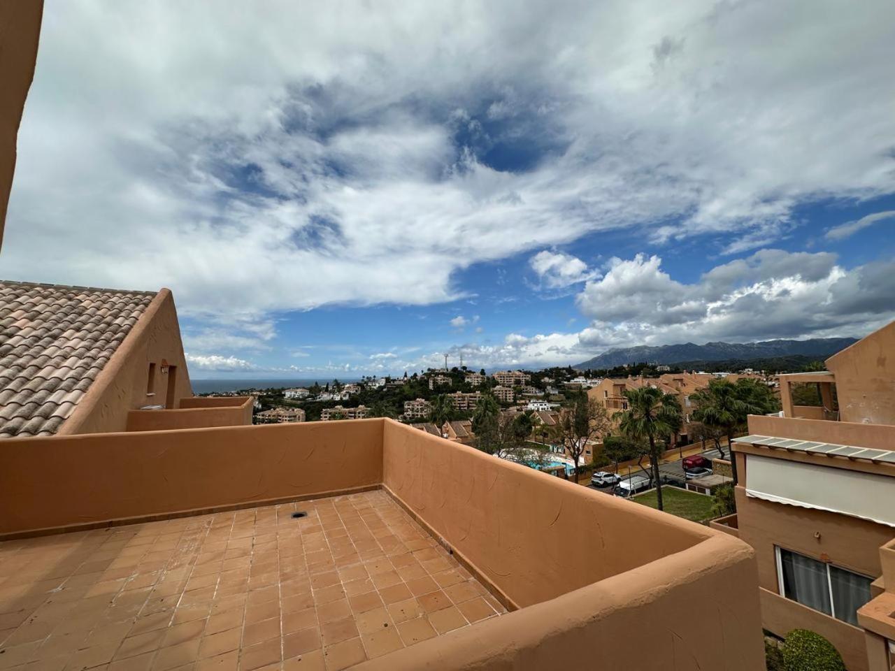Elegant Penthouse - Panoramic Sea Views * Marbella